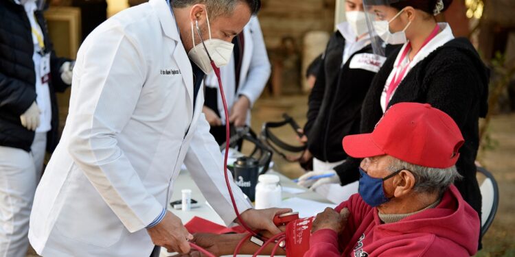Llega Brigada Médica al ejido Los Suarez