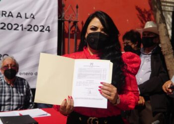 Maribel Vega candidata de la Alianza PRI-PAN-PRD a la Alcaldía de El Fuerte