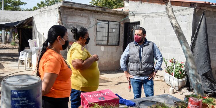 Fam. García Laurean de Las Grullas, es auxiliada por el Ayuntamiento de Ahome en la búsqueda de uno de sus pescadores desaparecido en San Felipe BC.
