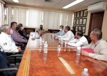 Alcaldesa Aurelia se reúne con representantes sindicales