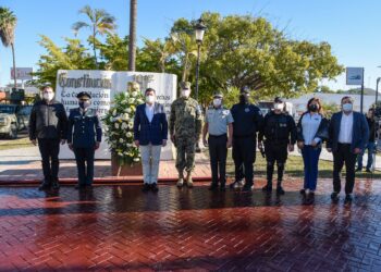 Alcale de Ahome encabeza la ceremonia del 104 aniversario de la promulgación de la Constitución Política de México