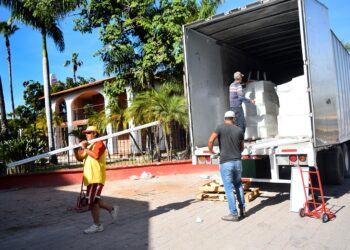 Librería Trillas de Los Mochis recibe material educativo