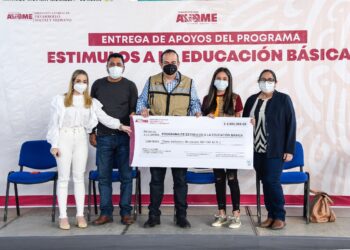 Gobierno Municipal de Ahole realiza pago de becas del Programa “Estímulos a la Educación Básica”.