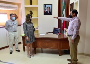 Salvador Alvarado presenta como nuevo director de Acción Social a Ebelizario Parra