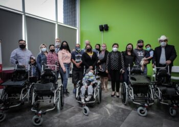 Asociación norteamericana Roc Wheel hace entrega de sillas de ruedas a guasavenses