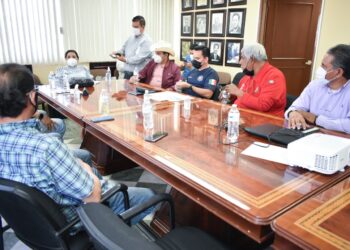 Seis bomberos son dados de alta para la Unidad de Rescate en Las Glorias
