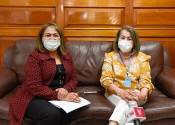 Socorrito Calderón resalta trabajo de la Dirección de Ingresos.