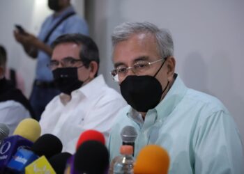 Pueden investigar todo, no tengo nada que ocultar: Rubén Rocha Moya.