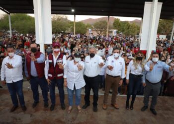 Rubén Rocha Moya en busca de un gobierno para todos, compromete apoyo a Badiraguato