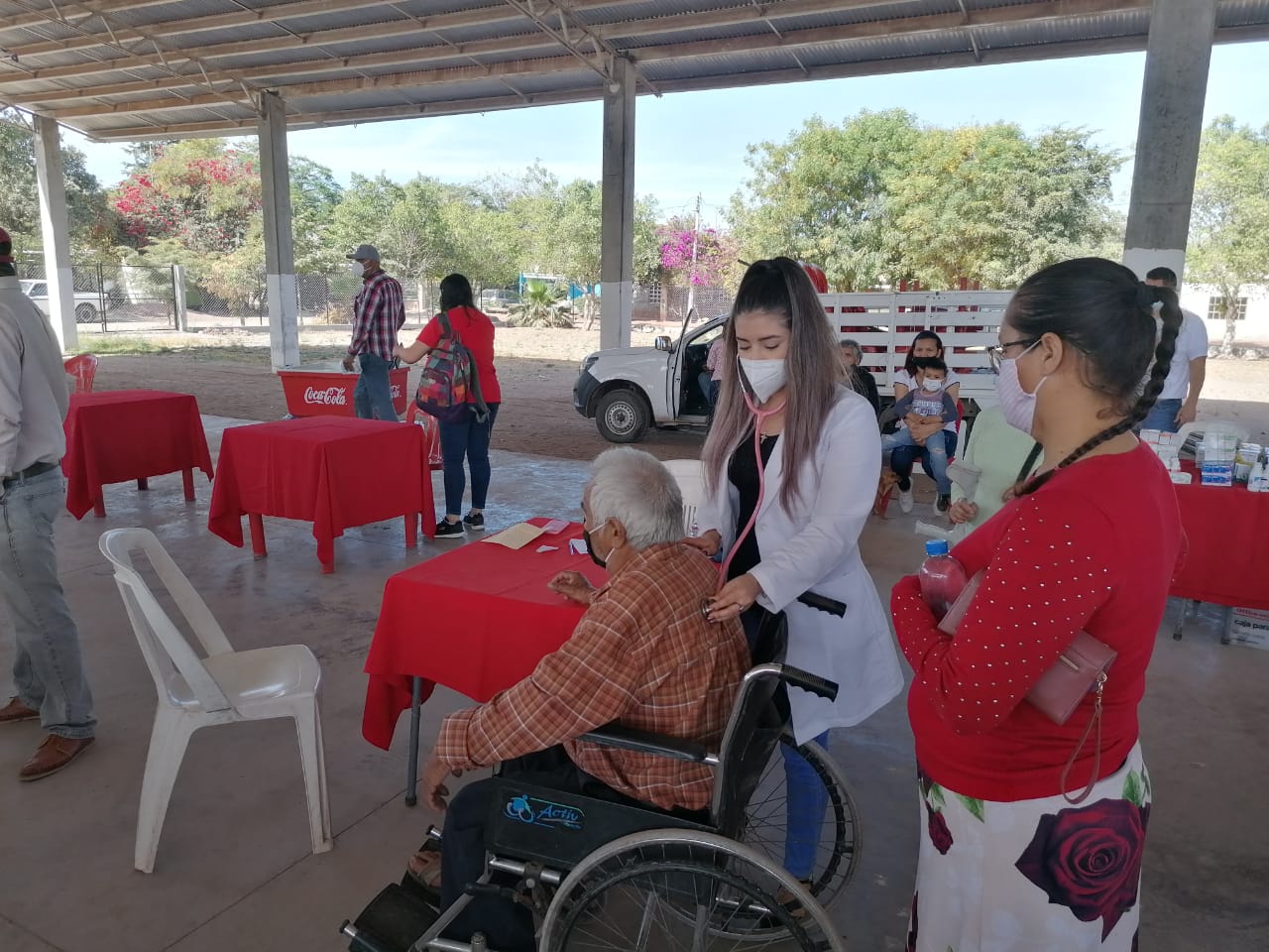 Jahuara, El Fuerte recibe exitosa jornada médica de Metales y Chatarras Caldera