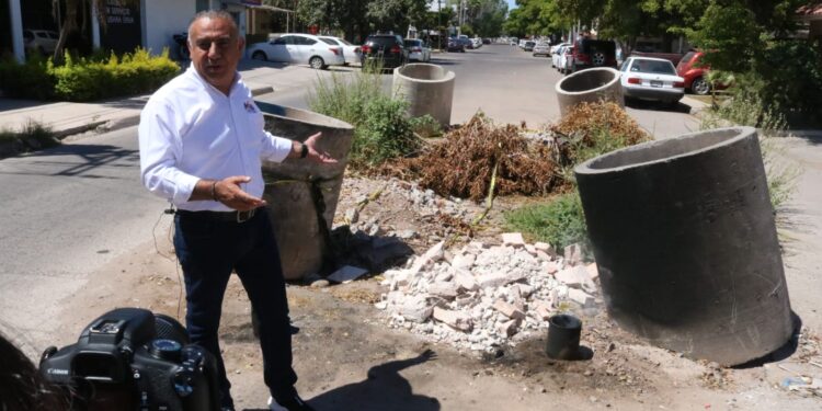 ATENDERÁ MARCOS OSUNA PROBLEMA DE SOCAVONES