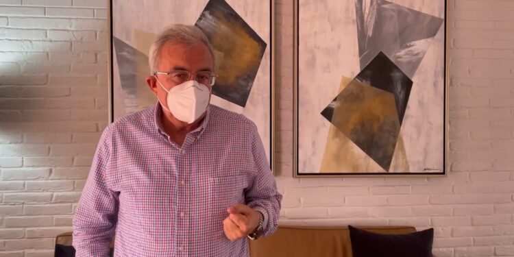 Rubén Rocha Moya hace un llamado a jóvenes a vacunarse contra el COVID-19