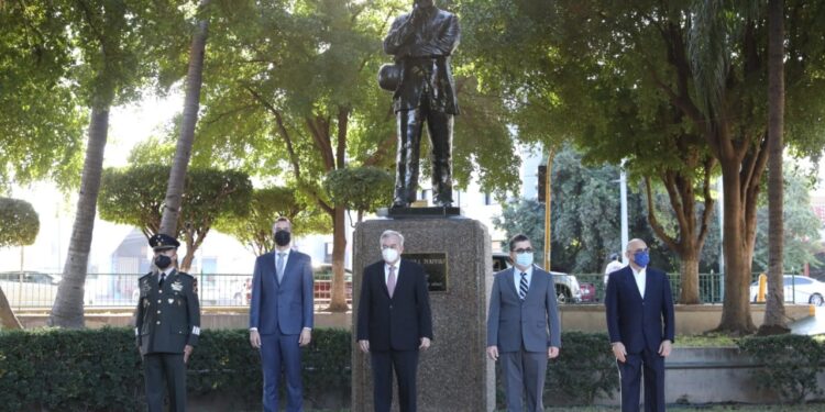 Conmemora Rocha el CXI aniversario de la Revolución Mexicana
