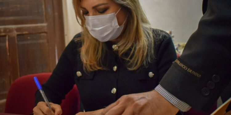 Síndica Procuradora de El Fuerte interpone 20 denuncias ante el Ministerio Público por hechos irregulares de la administración pasada.