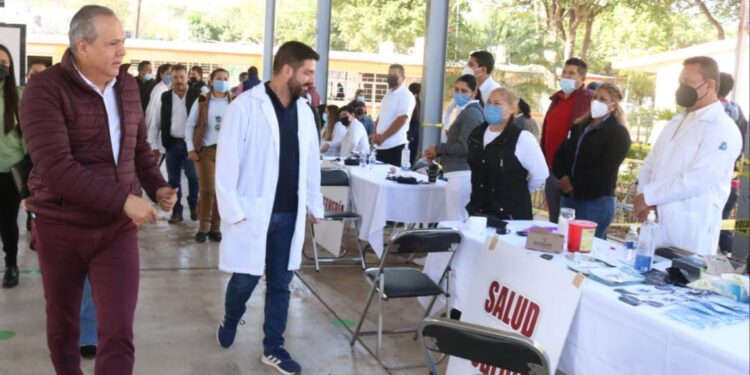 Los servicios públicos son del pueblo y son gratuitos.