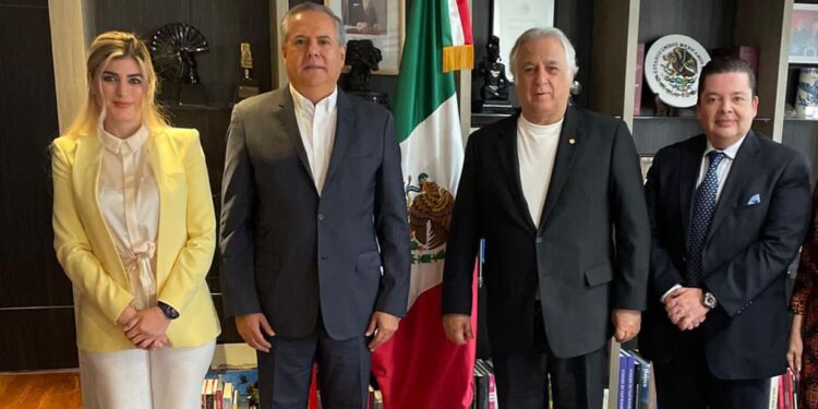 EXITOSA GESTIÓN DEL ALCALDE DE AHOME ANTE EL SECRETARIO DE TURISMO EN MEXICO, QUIEN PRONTO VISITARÁ AHOME.