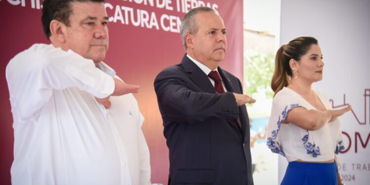 Celebran autoridades municipales y ejidatarios aniversario del Ej. Mochis.