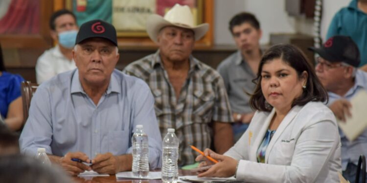 Síndicos del Municipio de El Fuerte reciben capacitación para combatir el Dengue
