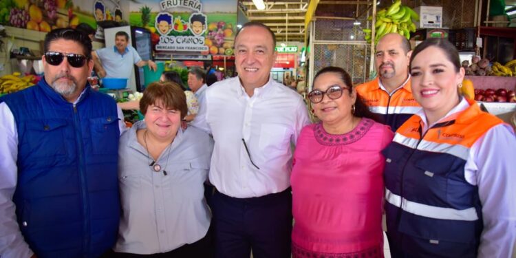 Ahome y COEPRISS refuerzan vigilancia sanitaria en Mercados por Cuaresma 2026.