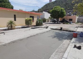 Gobierno de Ahome trabaja en obras de pavimento en las siete sindicaturas.